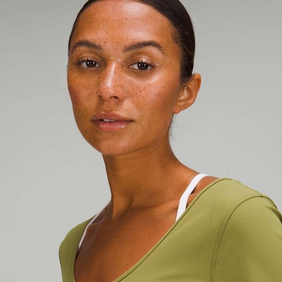 * NWT Lululemon Align Bronze Green YOGA Workout Buttery Soft T-Shirt Tee - Picture 4 of 8